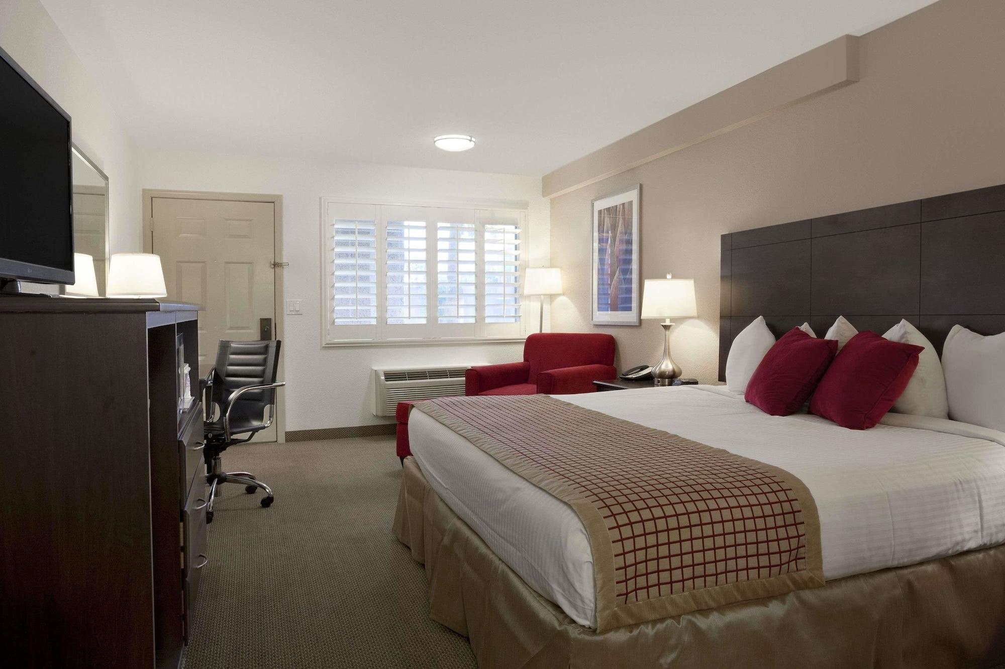 Infinity Inn & Suites Tempe Dış mekan fotoğraf