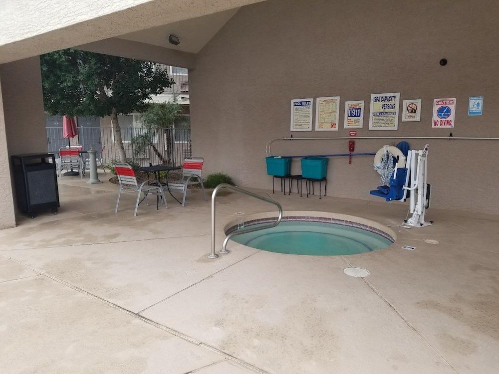 Infinity Inn & Suites Tempe Dış mekan fotoğraf
