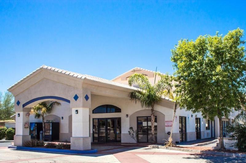 Infinity Inn & Suites Tempe Dış mekan fotoğraf