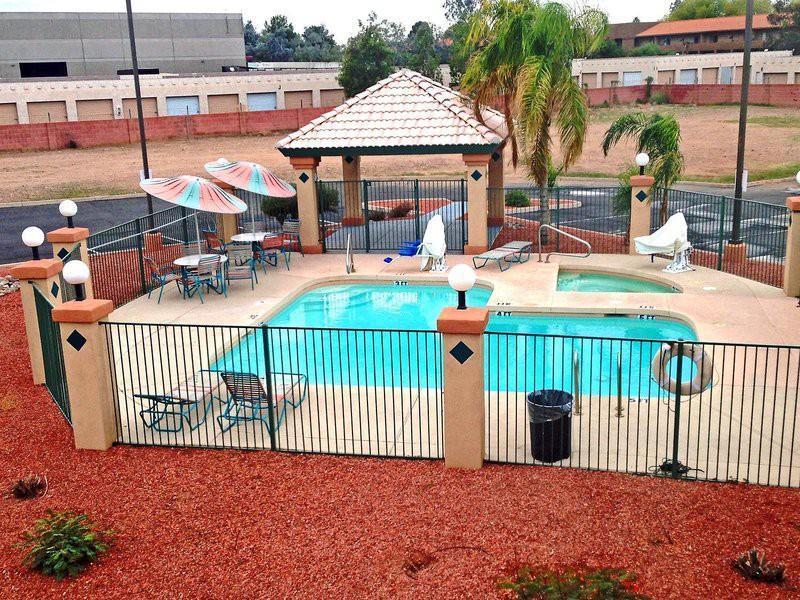 Infinity Inn & Suites Tempe Dış mekan fotoğraf
