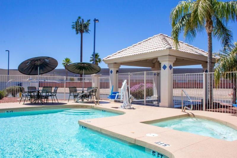 Infinity Inn & Suites Tempe Dış mekan fotoğraf